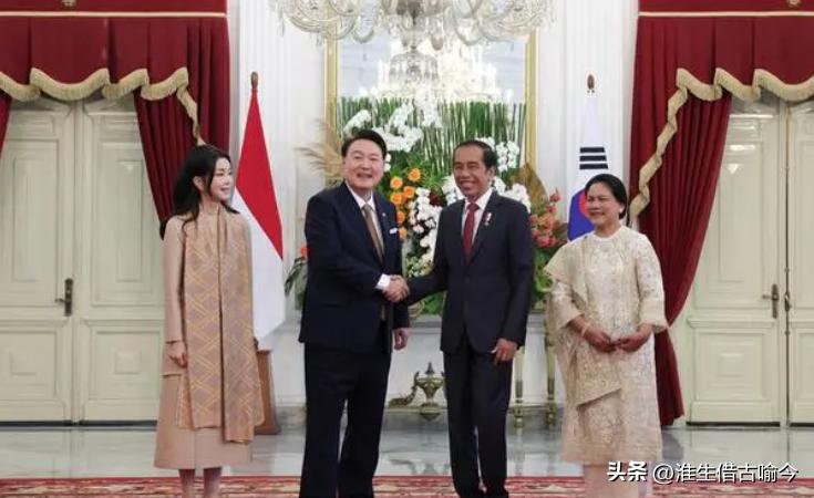 印度峰会上争奇斗艳：韩国第一夫人好嫩，日本第一夫人清新脱俗