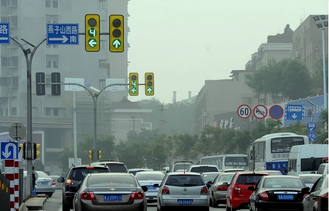 中国高速路指示牌都换中文了吗,高速指示牌大换血