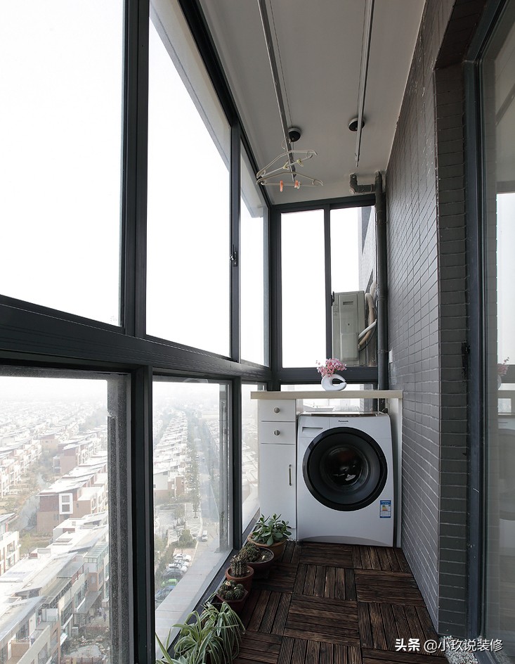 阳台要不要装修吊顶,阳台装修吊顶要不要做到顶