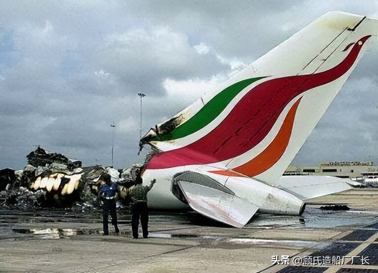 MP5不敌56式的后果，半支空军报销，2001年卡图纳亚克基地奇袭战