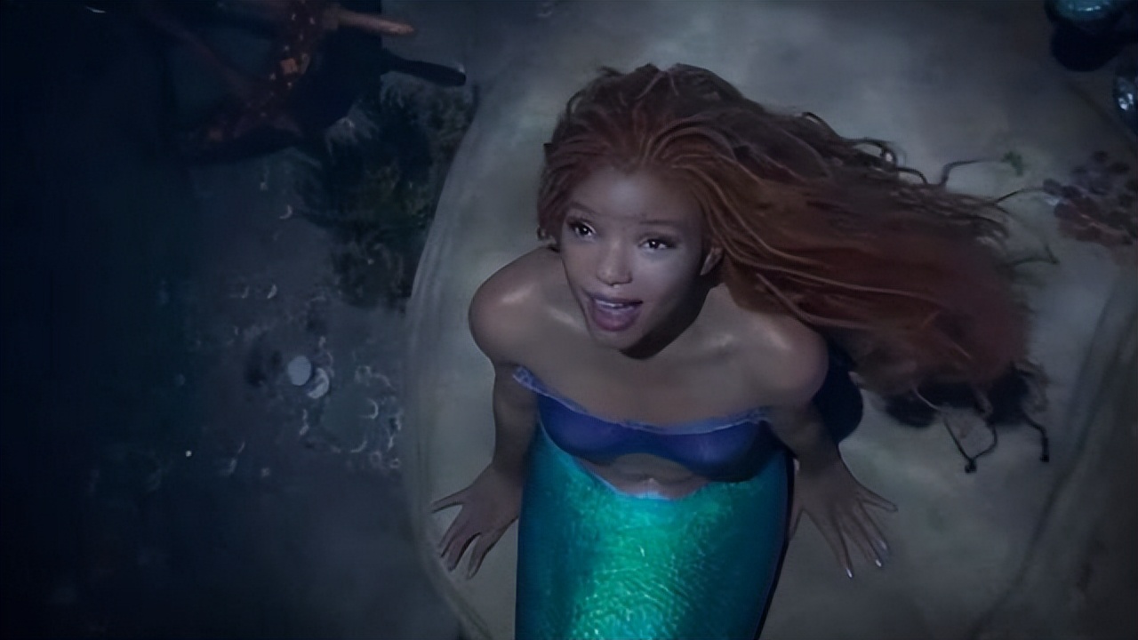 国内2500万票房的《小美人鱼》，把黑人主演给气破防了！