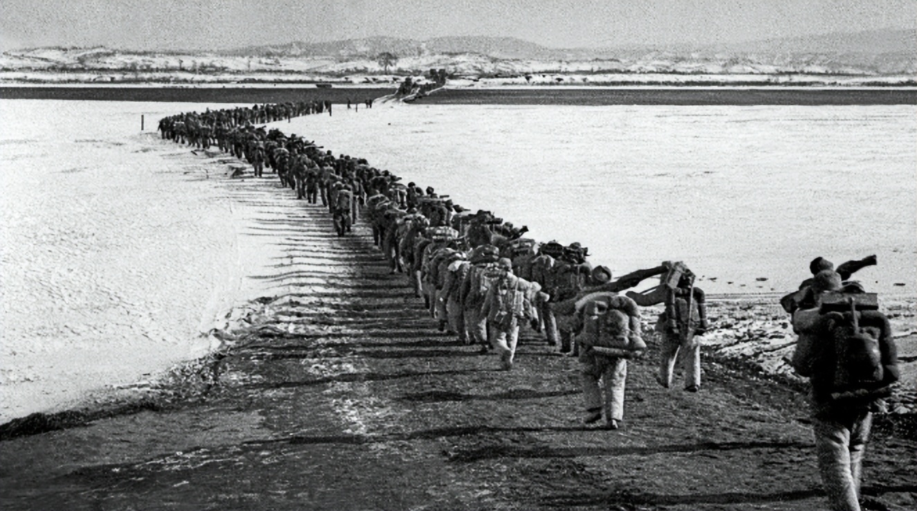 日本兵用一支烟炸沉自家战舰，日方对此拒不承认，还反咬美国一口