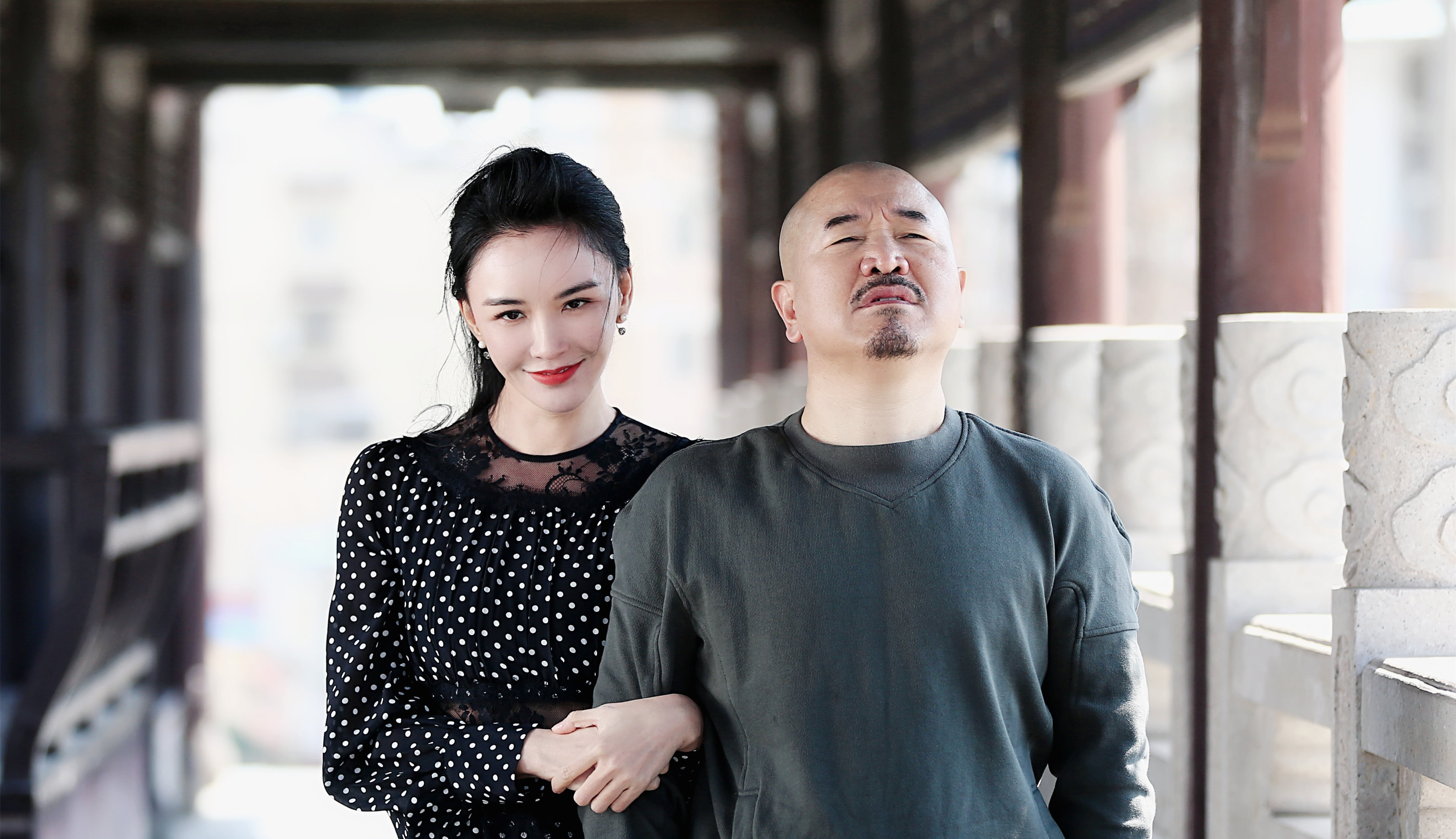 《别逼我动手》上映，莫小奇主演，拿女性身体做看点，令人羞愧