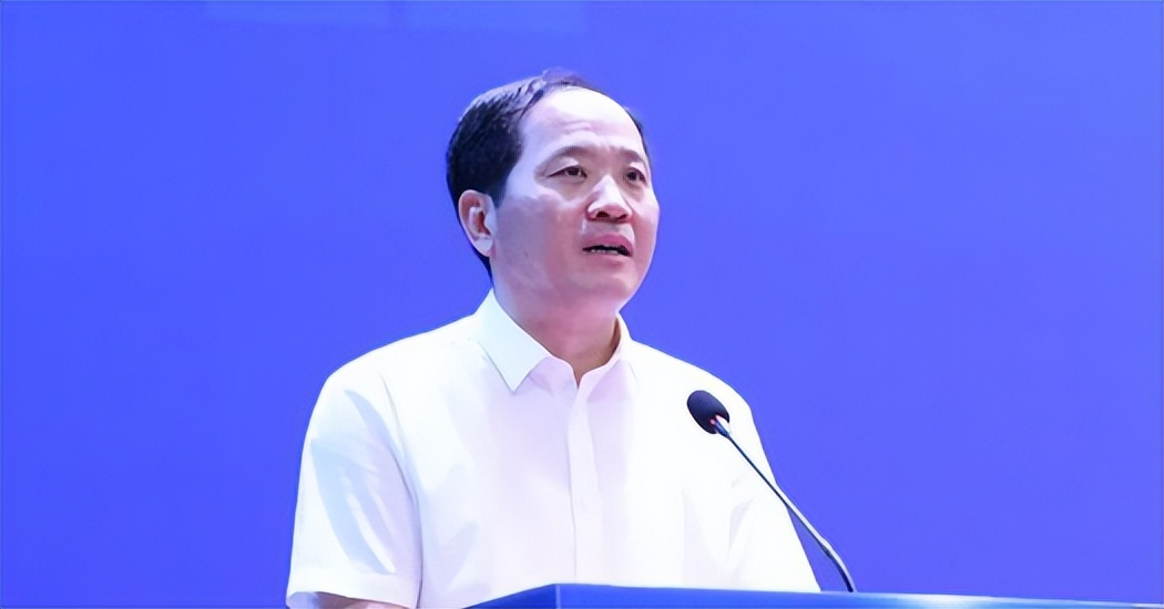 4鍚嶅巺绾у共閮ㄨ鏌ュ,鍚屾椂瀹樺4姝ｅ巺钀介┈