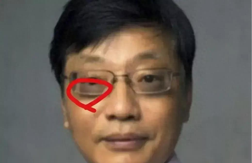 更多爆料：发女子未打码*处私**照的袁久红，是大变态，还是老流氓