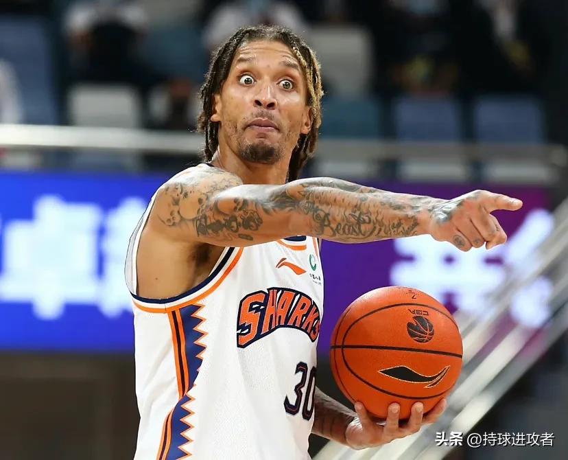 比斯利谈湖人被骂,比斯利怒吼替补席