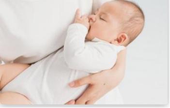 新生儿奶瓶喂奶的正确抱姿,新生儿的四种抱姿图片