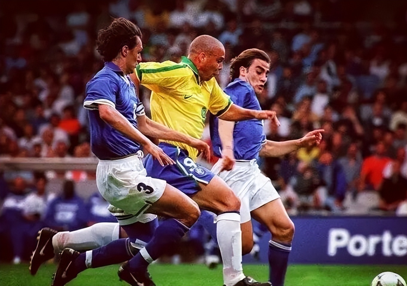 足坛十大前腰托蒂,托蒂在意大利地位