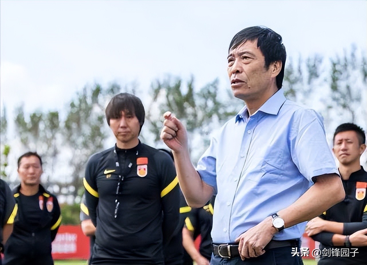 陈戌源肠子悔青：该“功德圆满”安享晚年，却踏进足协这“酱缸”