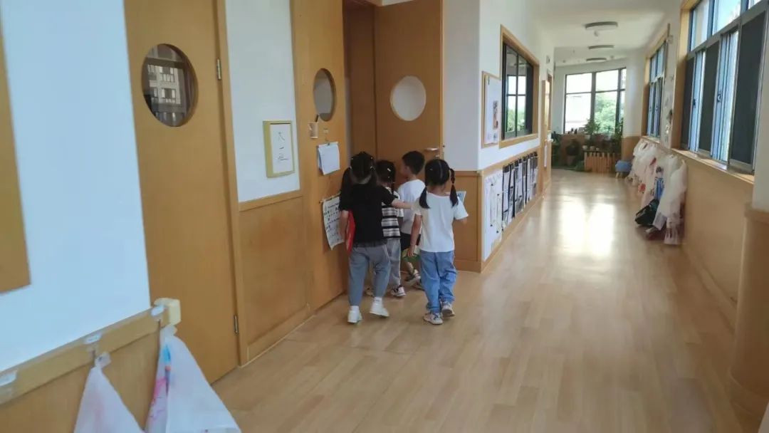幼儿成长档案里的精彩语录怎么写,幼儿成长档案至理名言