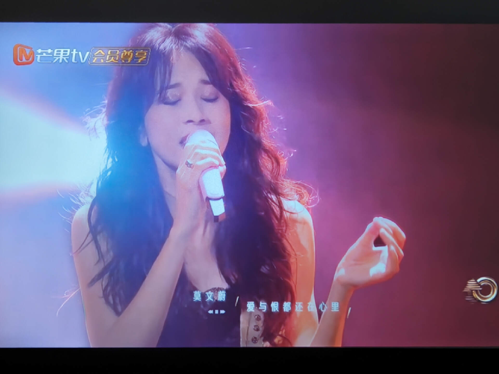 300元左右的投影仪是不是智商税,一千多块钱的投影仪靠谱吗