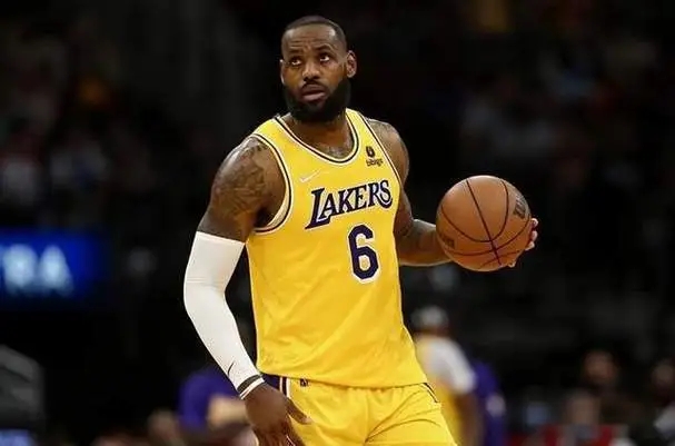 库里和詹姆斯2024年年薪各多少,nba最新排名詹姆斯的年薪是多少