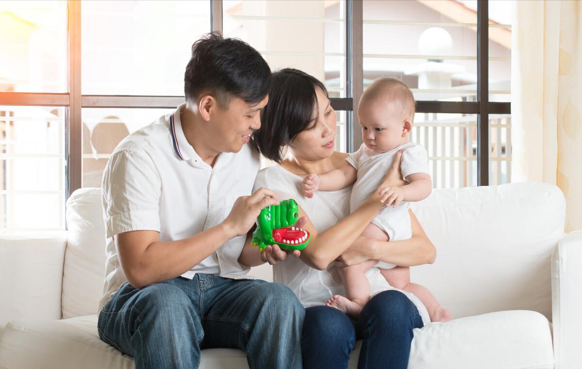 回乡养猪带领村民致富,大姐带村民发家致富