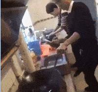 老婆承认出轨认错了,老婆出轨认错了该原谅她吗