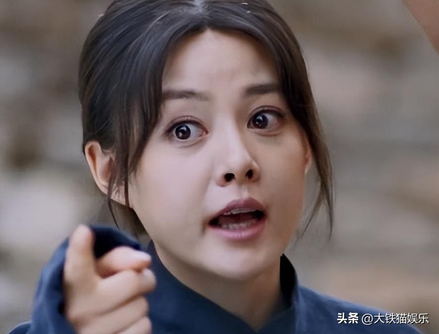 “荧幕女兵”的消亡史:蛇精脸、大浓妆,求你们别再*辱侮**战士了