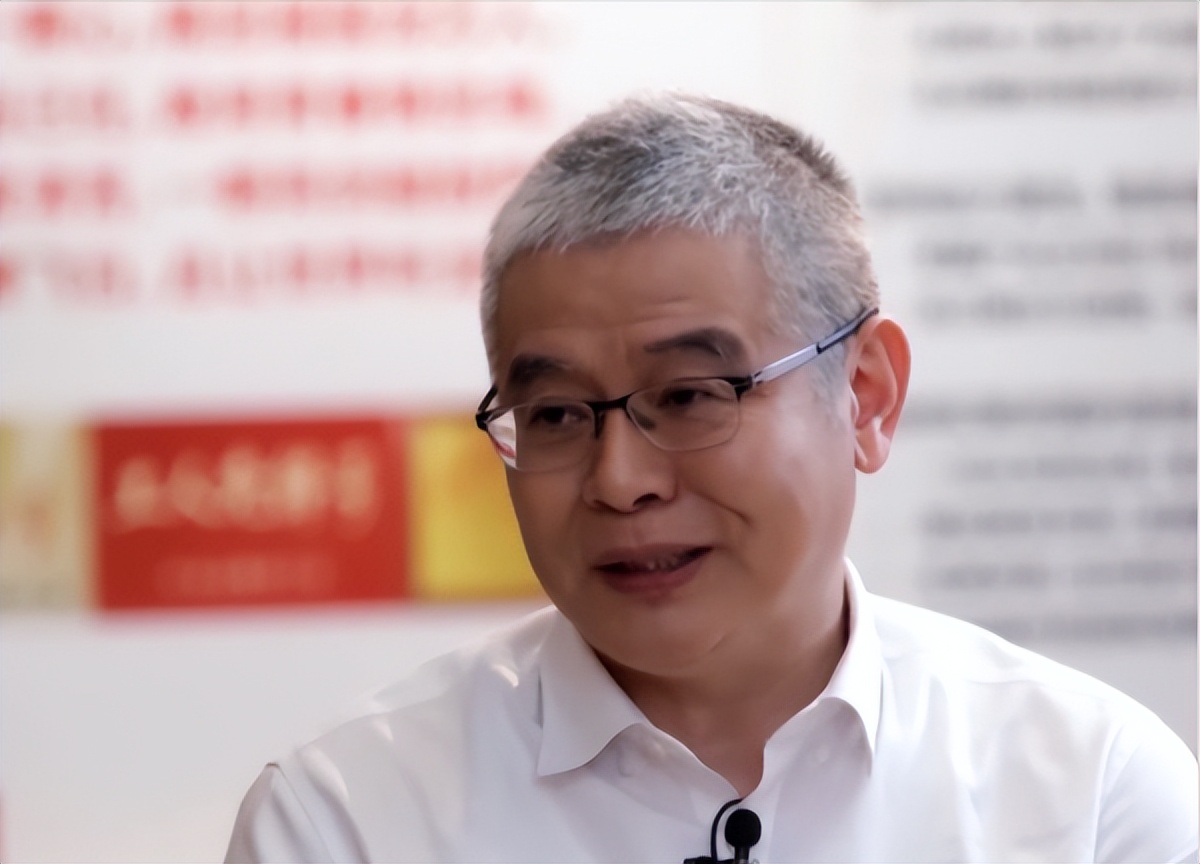 龙芯中科董事长胡伟武,龙芯之父胡伟武