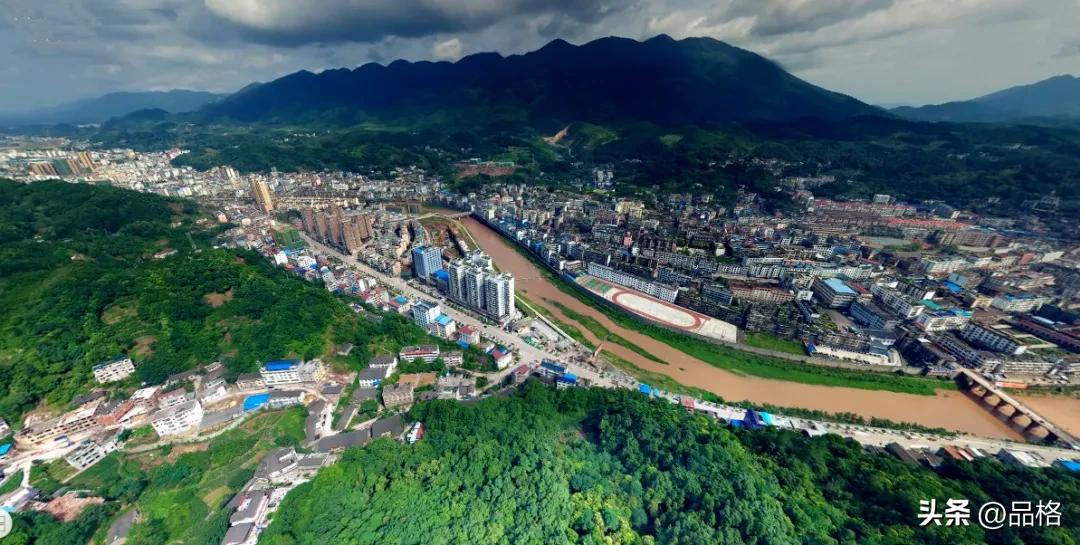 写给漂泊在外游子的话,有钱没钱回家过年语句