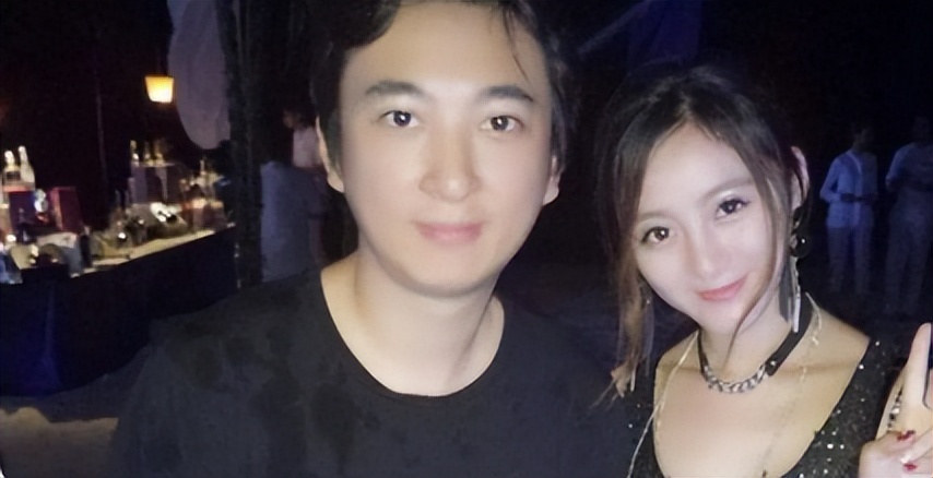 王思聪带美女开豪华游艇,王思聪开私人飞机带着网红去三亚