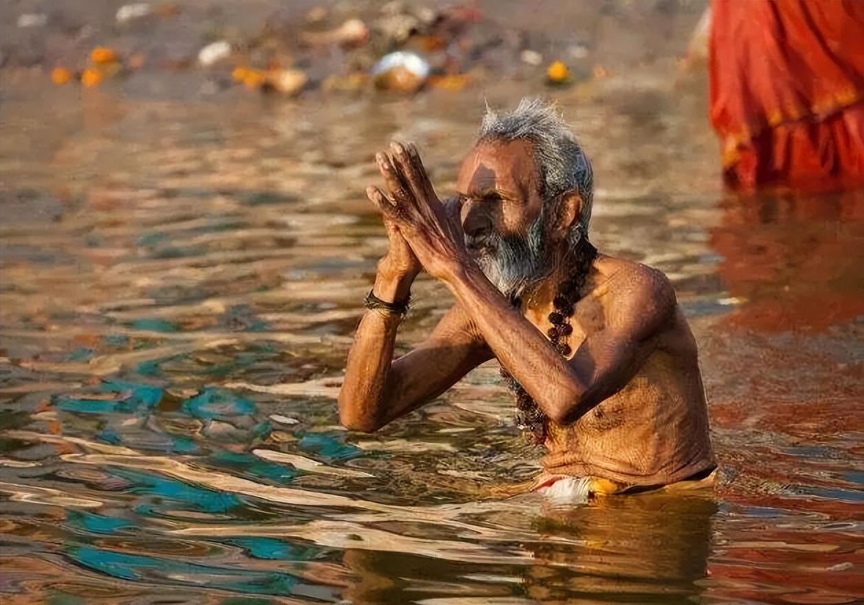 美国黑人重返非洲“故土”,带来了先进的种族歧视文化