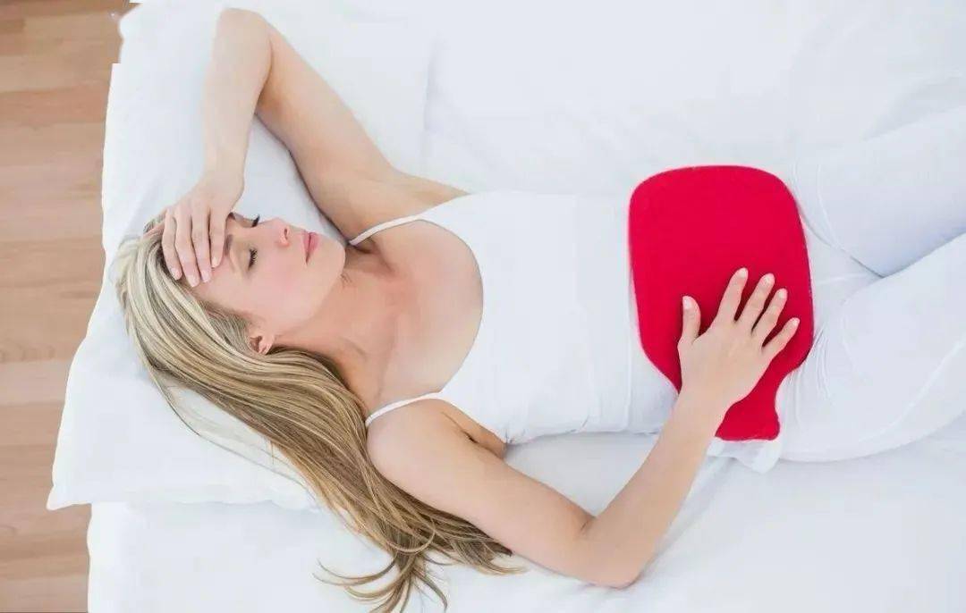 同房不是打仗，别过火！女性同房后出现这4种不适，当心疾病来临