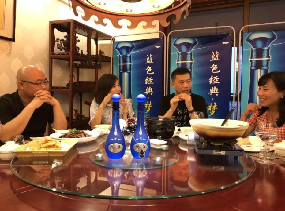 洋河酒蓝色经典和梦之蓝哪个好,洋河酒海之蓝天之蓝梦之蓝哪个贵