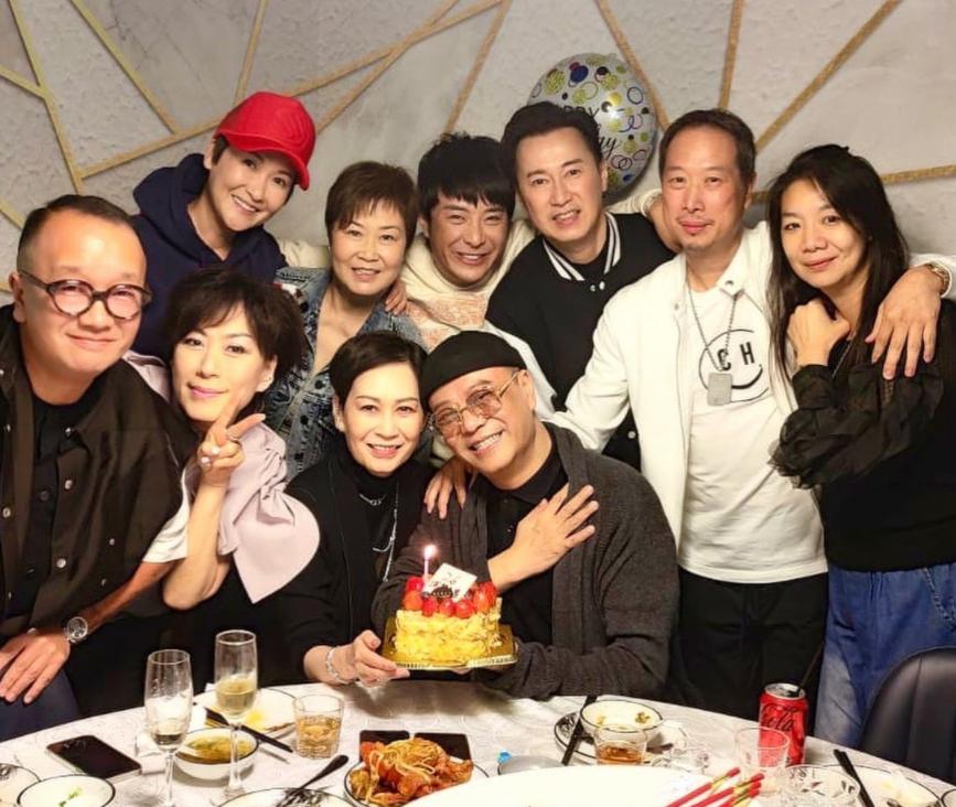 赌王女儿欧阳震华现在干什么,赌王欧阳震华视频