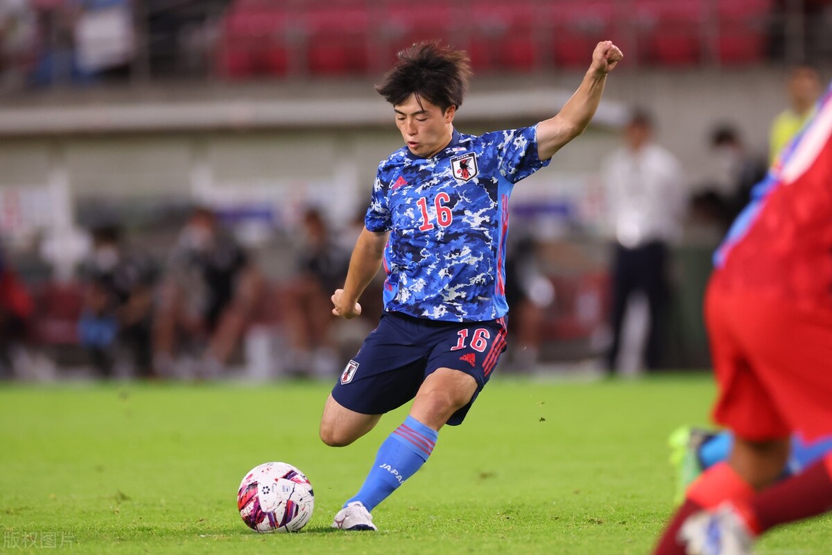 中国男足5-1大胜印度精彩控球,中国男足再传捷报成功杀进八强赛