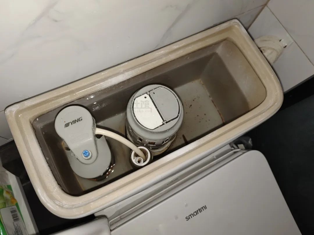 卫生间有臭味怎么解决最有效,怎么解决卫生间地面有臭味的问题