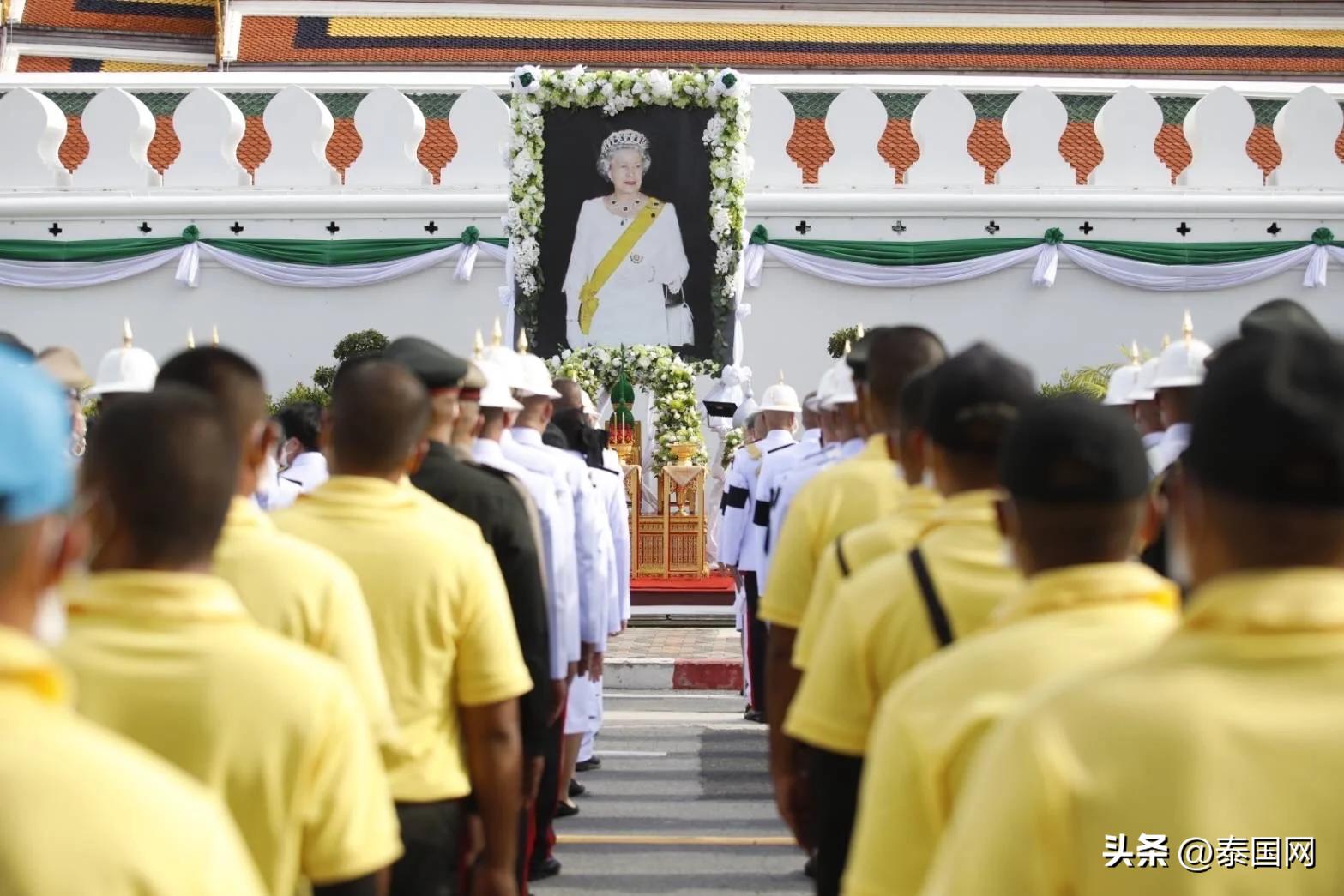 泰国悼念国王,泰国国王去世民众有什么悼念仪式