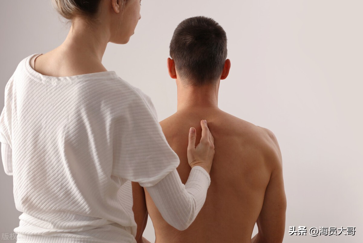 船员从美国进口大豆视频,万吨货轮装载大豆回国质量