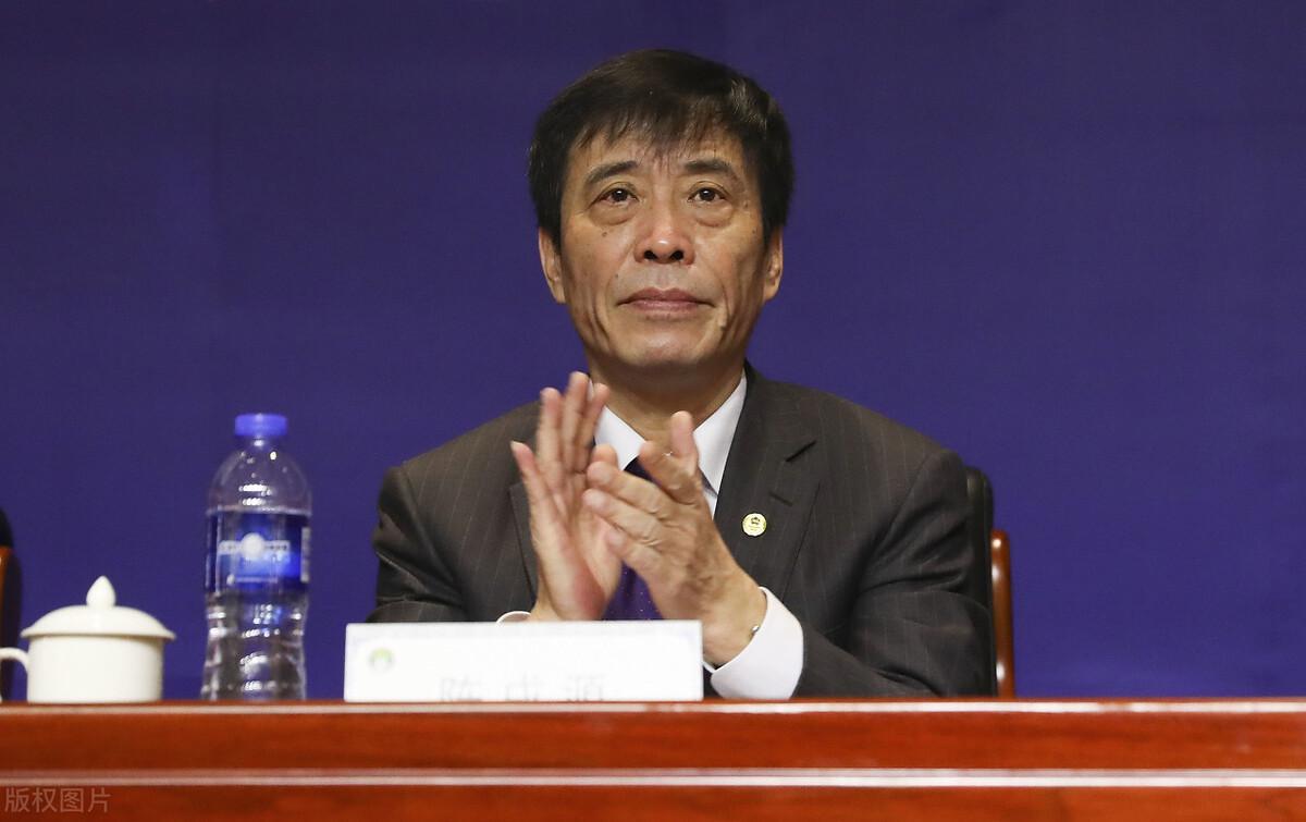 许家印一年亏多少,许家印亏