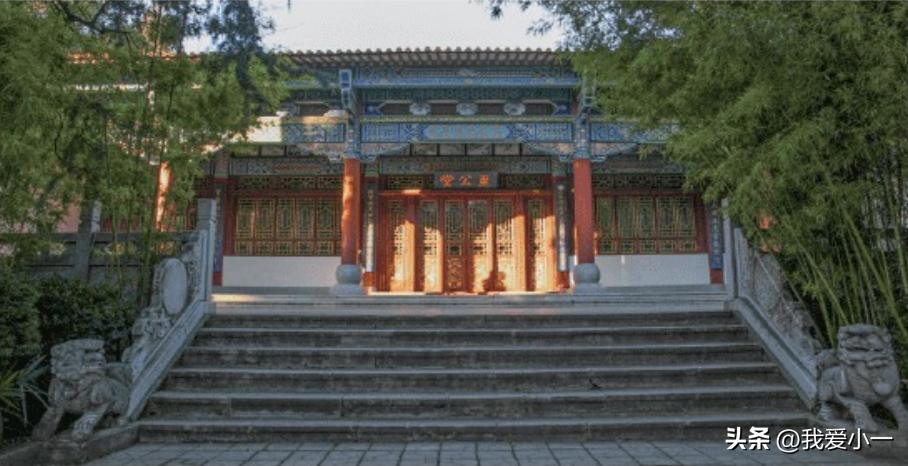 云南古建筑名单大全,云南古滇墓葬群