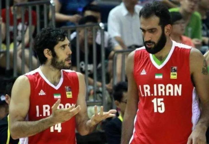 中国男篮逆转伊朗20分经典回顾,王哲林对阵伊朗队得分