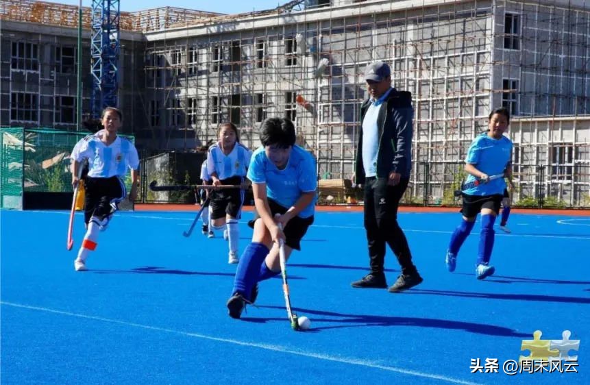体育小贴士丨一起来了解曲棍球运动的技术与规则