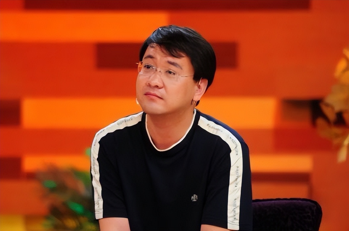 20岁小伙爱上39多岁女老板后续,19小伙子爱上大18岁女老板