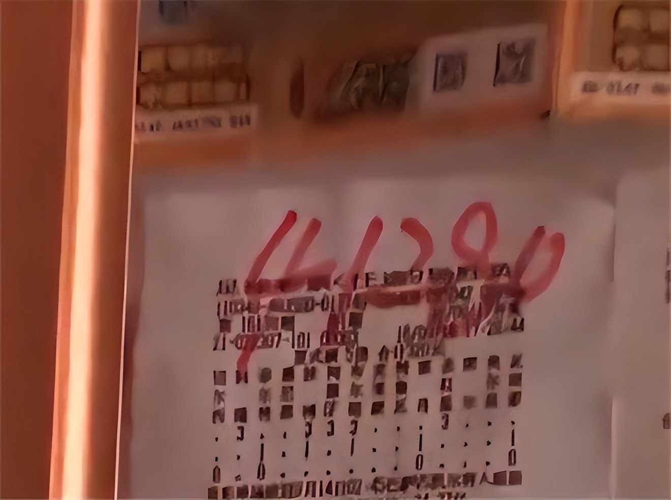 神秘男子买彩票中奖2100万,男子中彩票大奖第二天淡定去上班