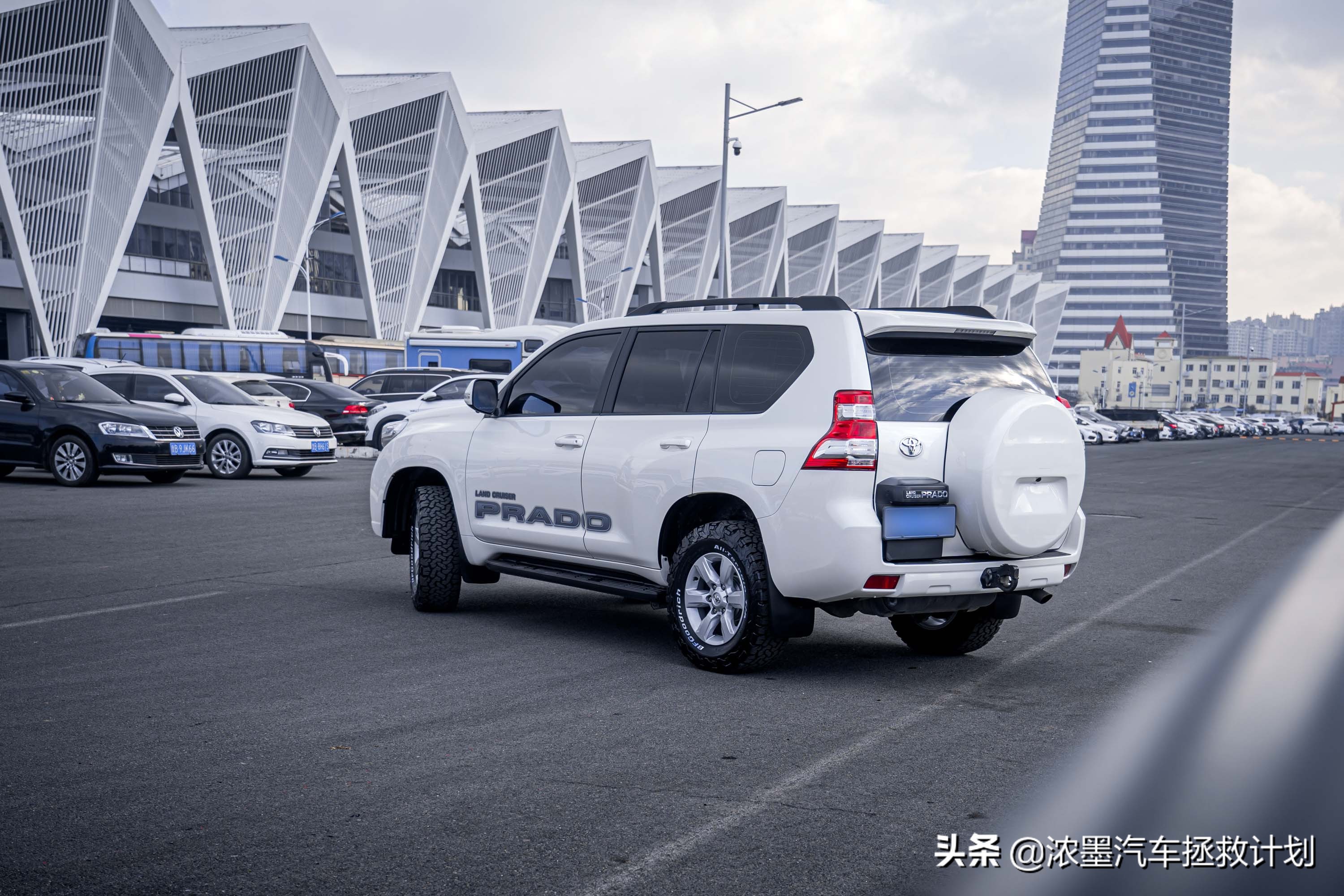 硬汉焕颜丰田普拉多续写越野传奇,修复翻新09年的丰田普拉多