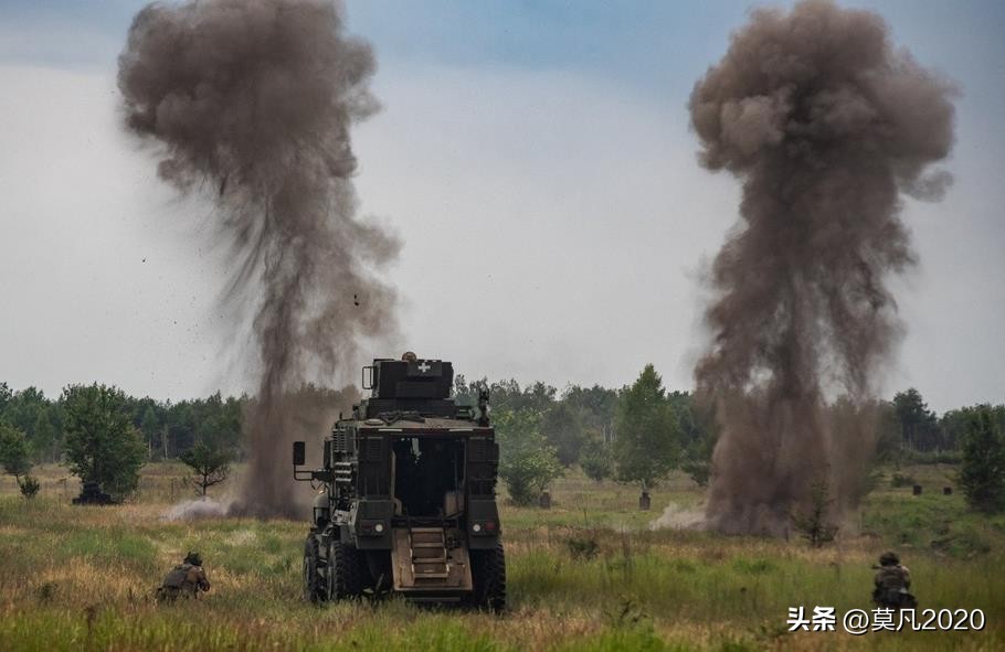 一个旅四个营的进攻,俄上将在扎波罗热方向集结,四路敌军被重创