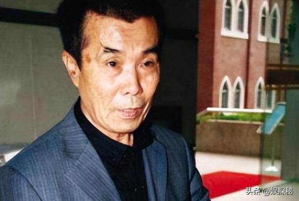 何庆魁的字画值钱吗,李甲忠和何庆魁谁的字画值钱