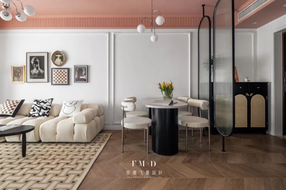 屋子太暗不想开灯怎么引进阳光,室内黑采光不好怎么办