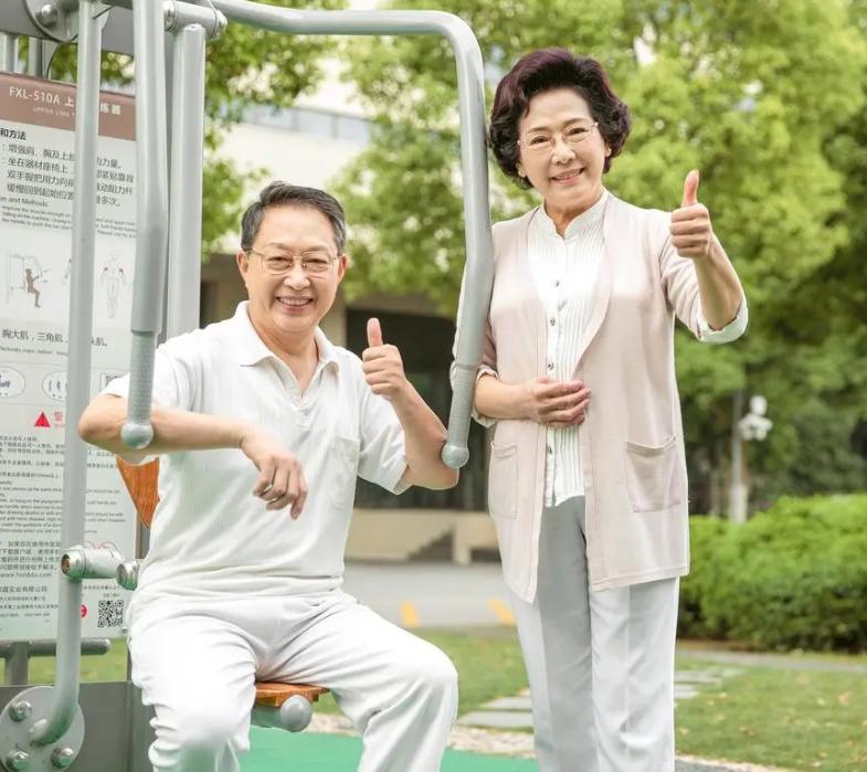 揭秘男性衰老的10大征兆,男性衰老最明显的征兆