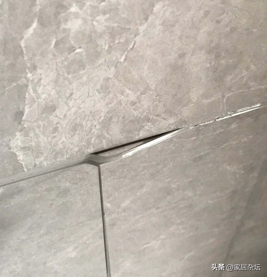 瓷砖美缝的原因和处理方法,300x600内墙瓷砖不做美缝怎么留缝
