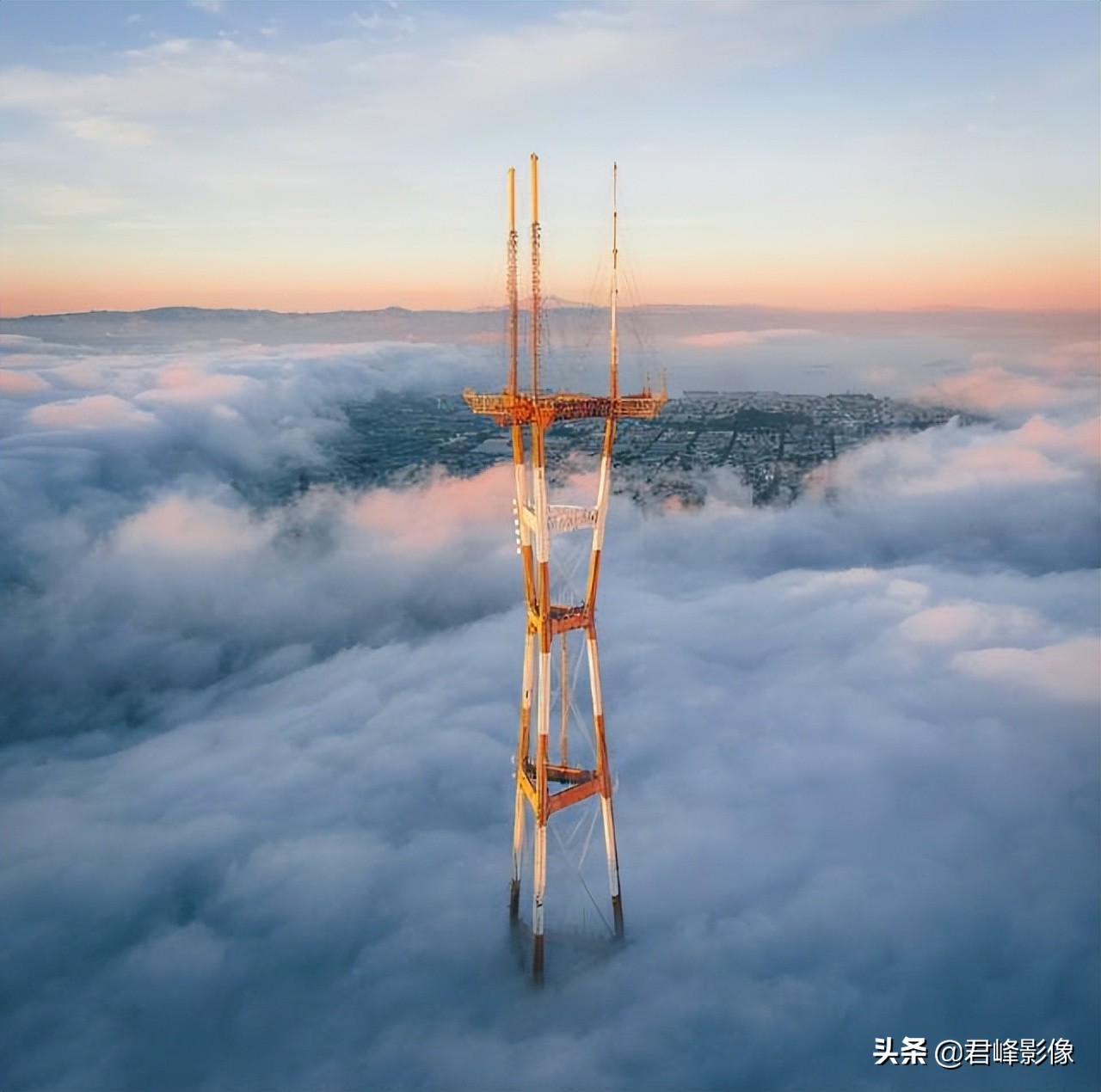 一部很经典的奥斯卡电影,这部仅有8分钟的奥斯卡最佳短片