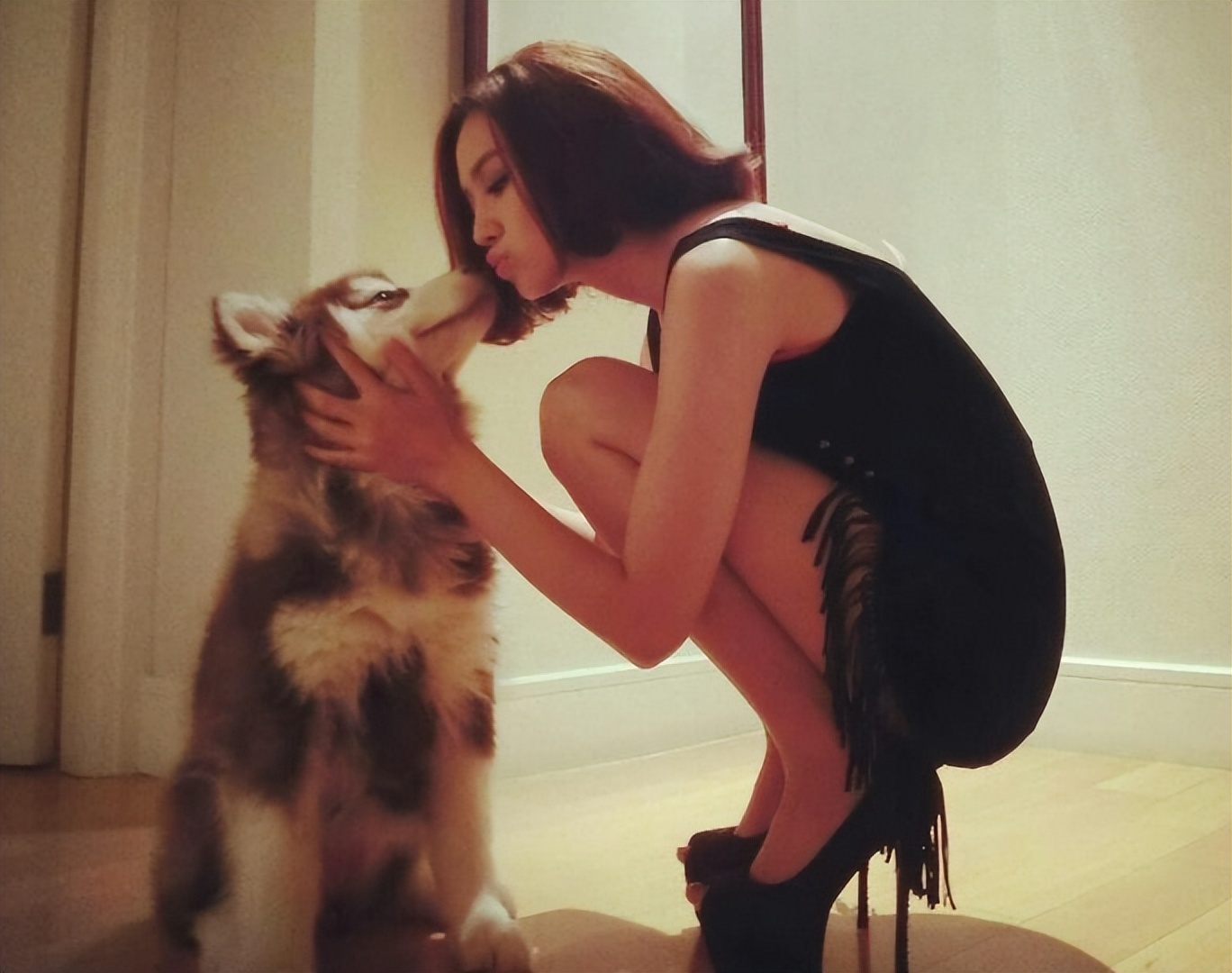 从“纯情少年”到“浪荡公子”，王思聪到底经历了什么？