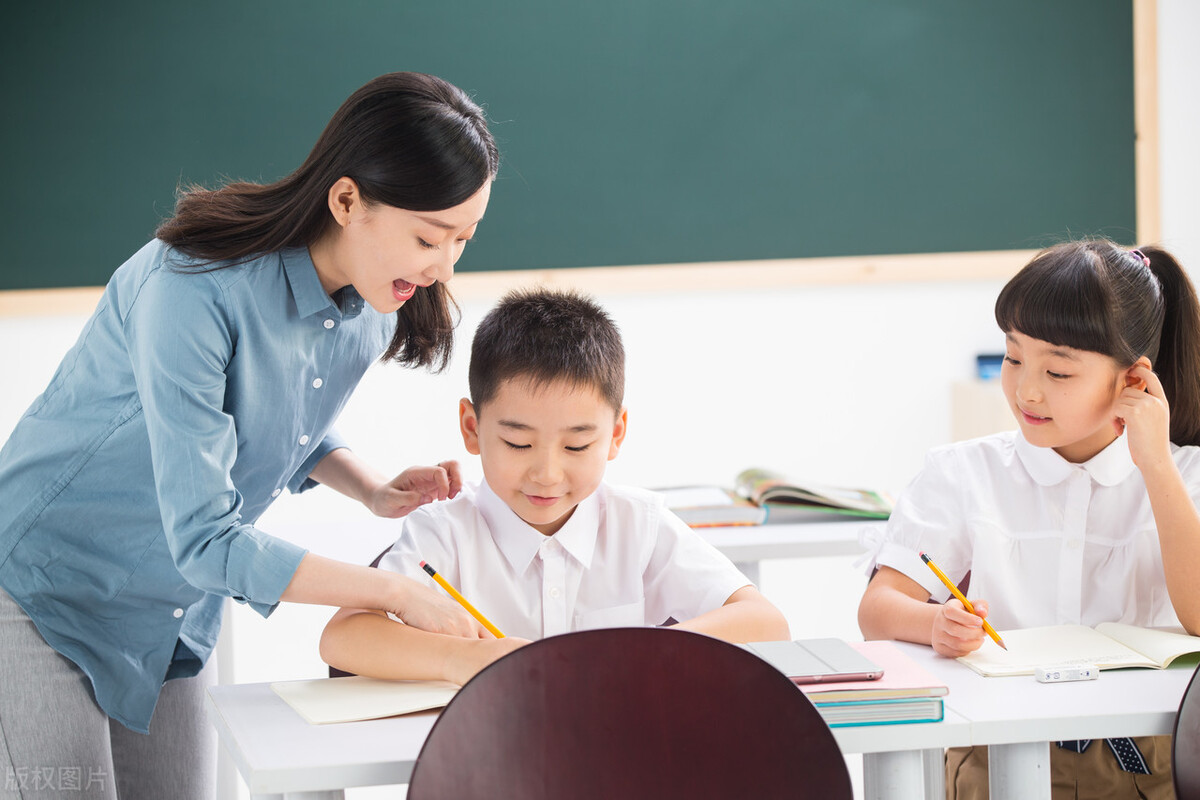 非师范当地教师招聘在哪报考,2020教师招聘报名条件会放宽吗