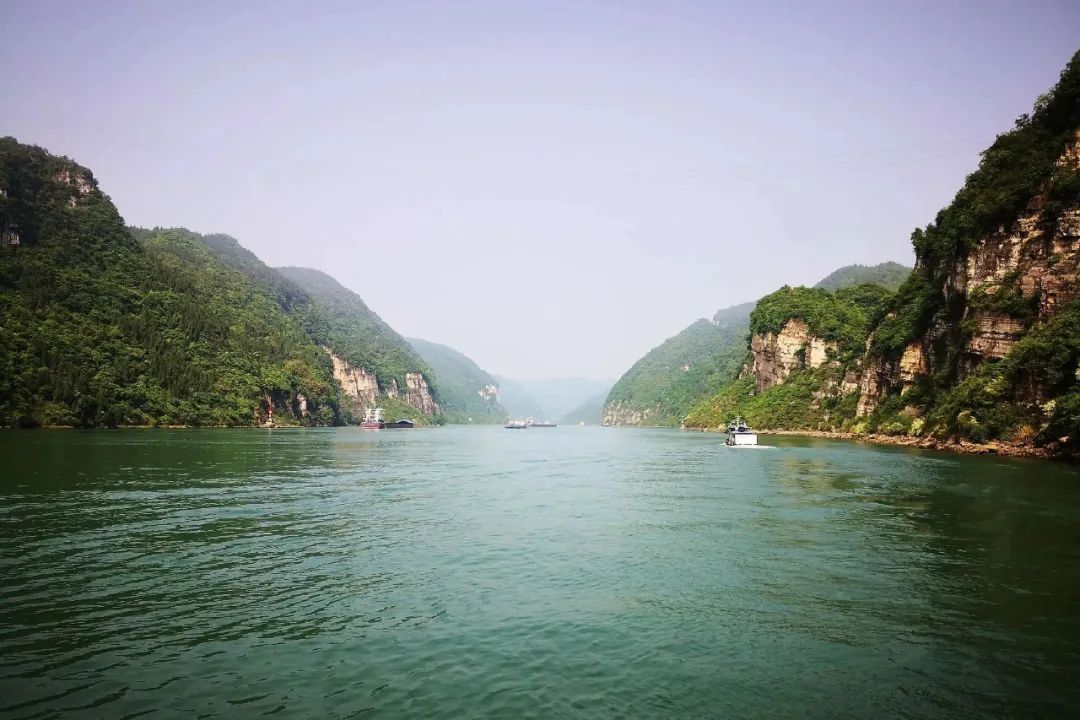 中国的长江大概有多深,比海还要深的长江究竟有多深