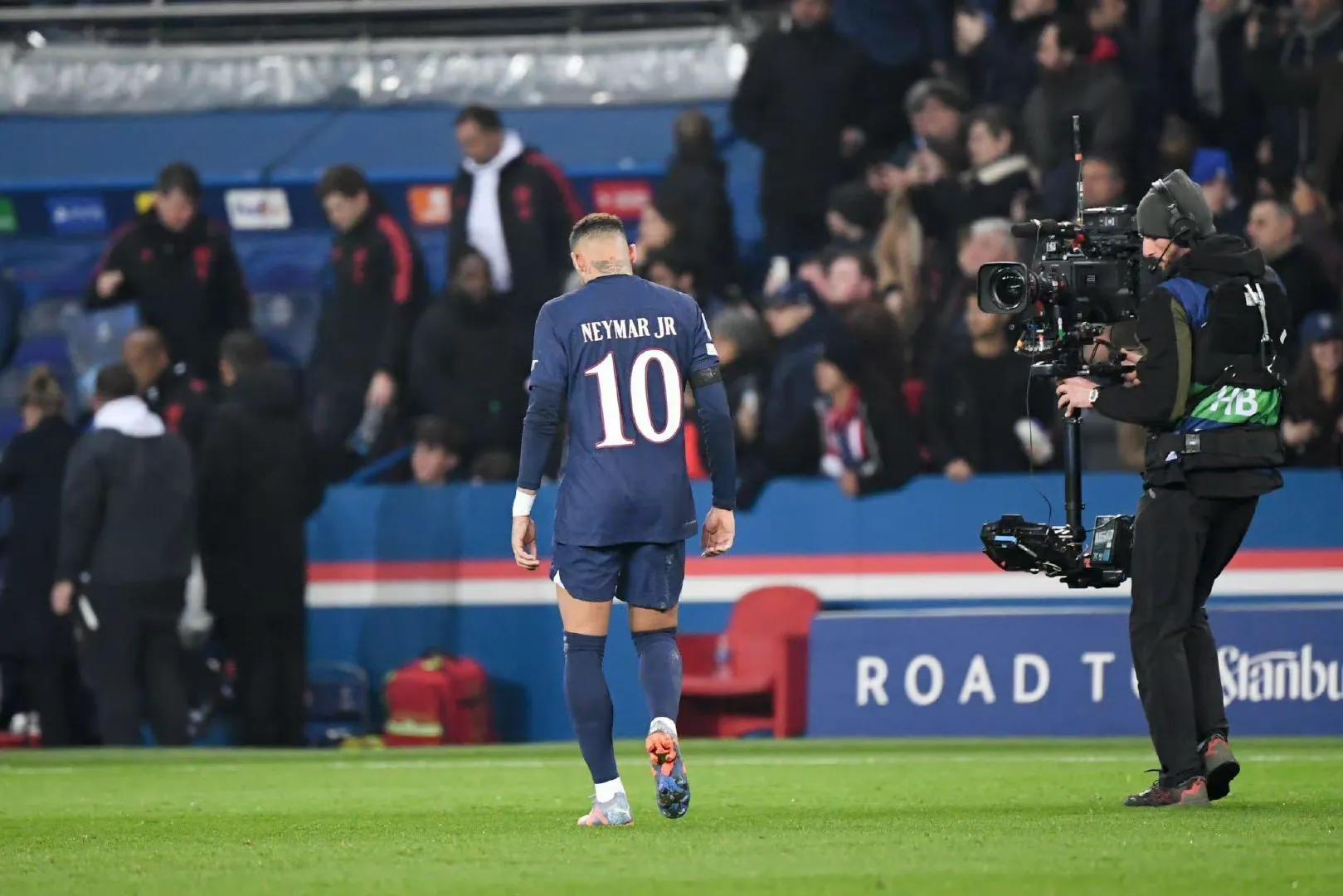 巴黎0-1多特集锦,巴黎0-1落后球队