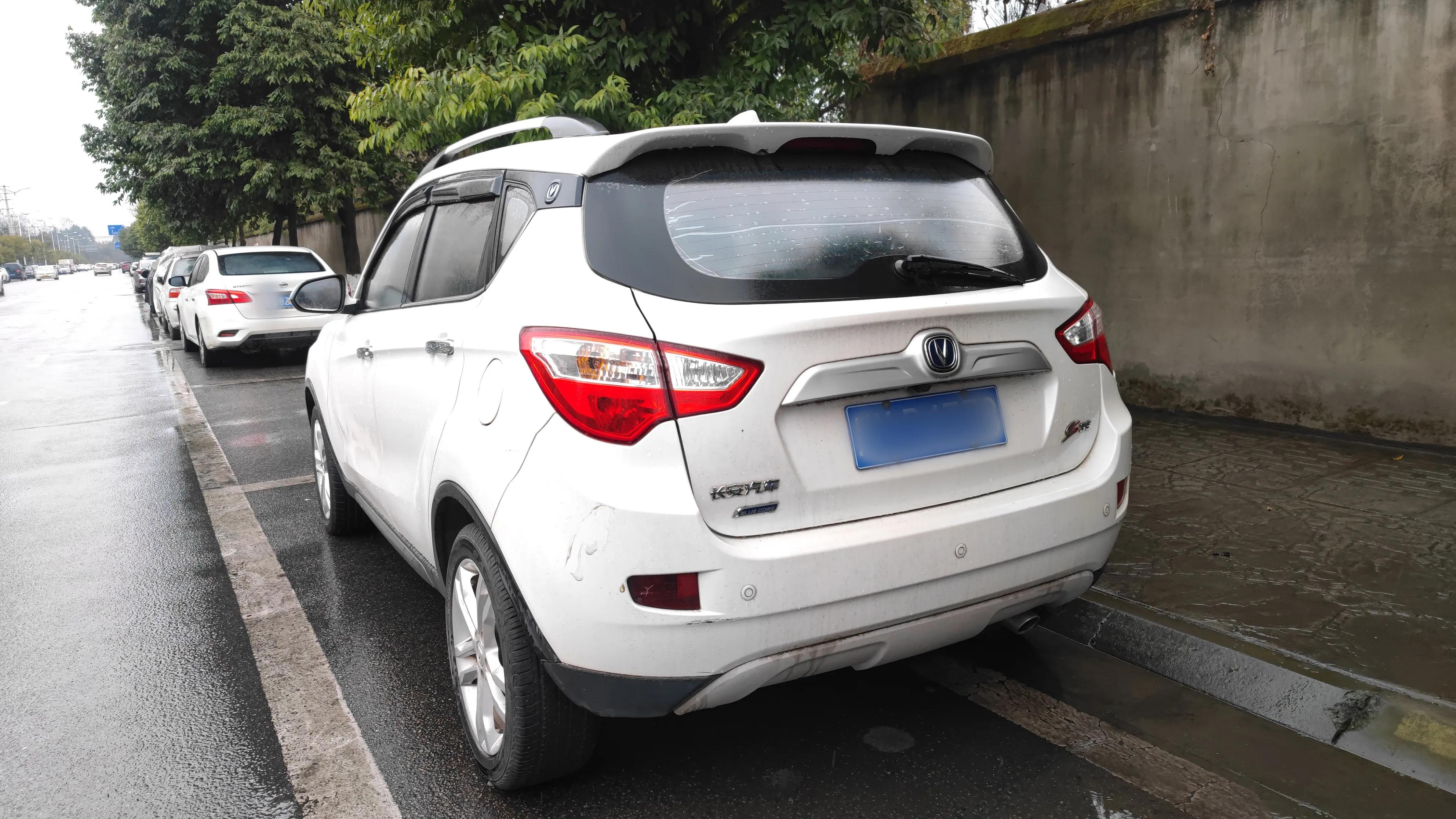 14年产的长安cs35油耗多少,长安cs35油耗10个油