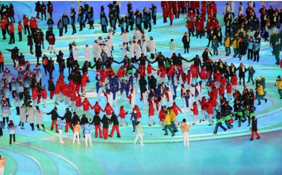 18万人点赞！荷兰美女运动员穿中国队服，做法令人肃然起敬