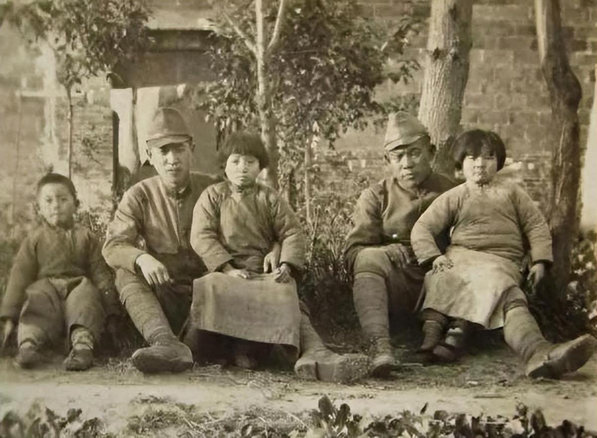 侵华日军暴行实录彩色图片,20张图片揭发日寇暴行